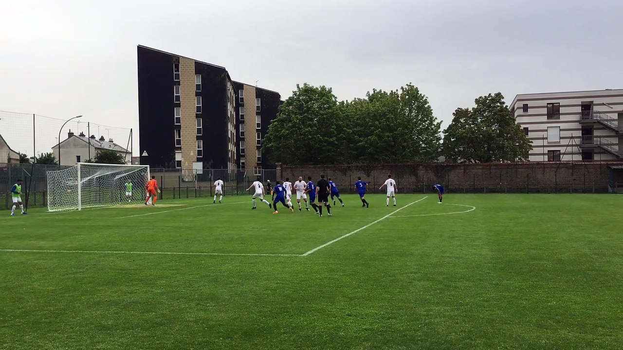 Une bonne phase de jeu en amical de ESC Longueau R1mercredi 14/08/2019 contre Amiens AC R3.