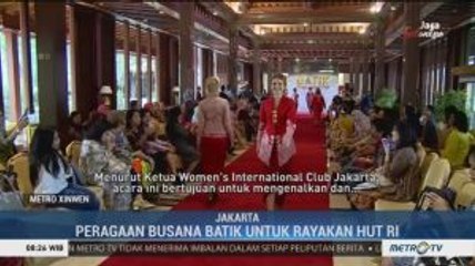 <i>Fashion Show</i> Batik Meriahkan HUT ke-74 RI