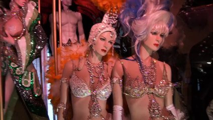 Storage Wars: Brandi and Jarrod Score Vintage Dance Costumes