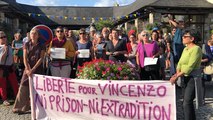 100 personnes en soutien à l’activiste italien Vincenzo Vecchi