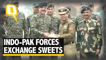 Kuch Meetha Ho Jaye! Indo-Pak Forces Exchange Sweets at Border
