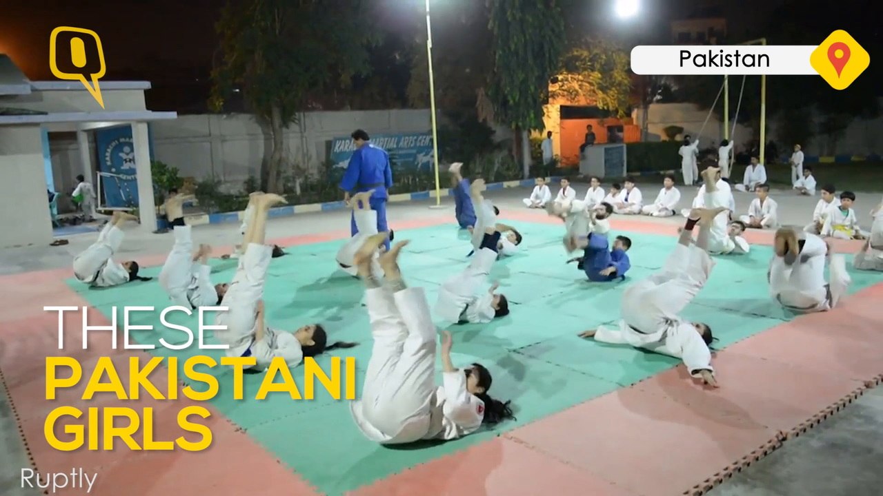 Karachi Girls Learn Martial Arts to Defend Themselves
