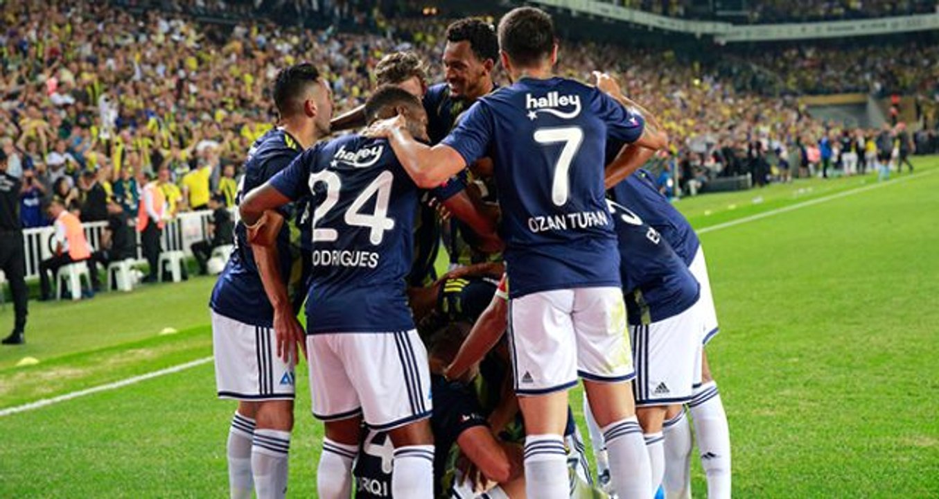 Tolga Ciğerci canlı yayında maçın kaç kaç bittiğini unuttu!