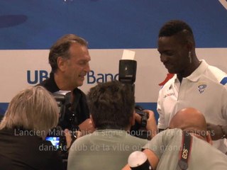 Serie A: Brescia - Balotelli présenté à la presse