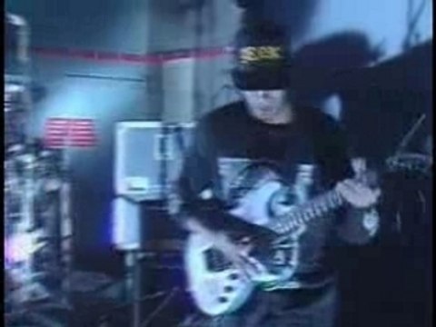 Rage Against The Machine - Bullet In Your Head