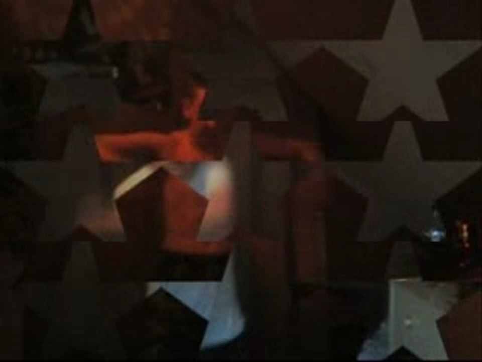 demo de dance éléctro tecktonik