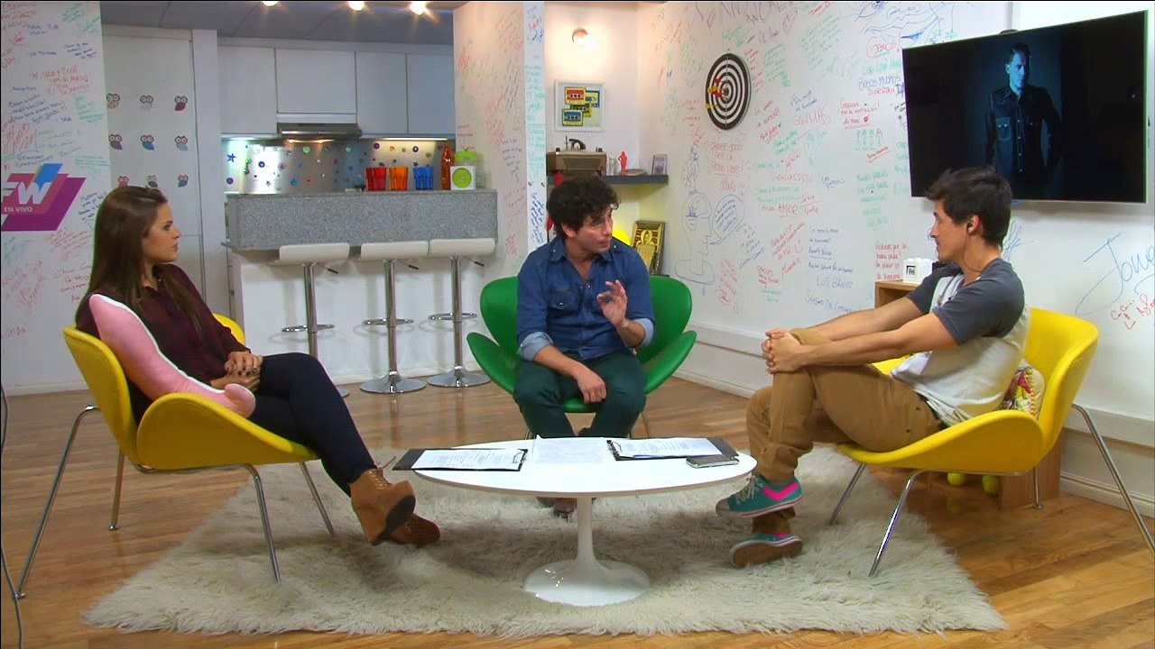 #ChimenPop: Arctic Monkeys y Lali en Showmatch