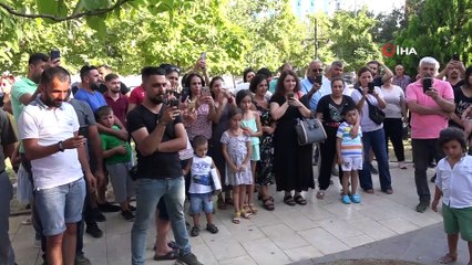 Minik Ali'den profesyonellere taş çıkartacak 'davul' performansı