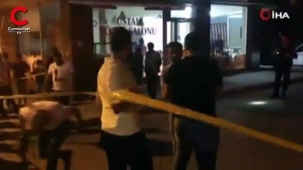 Esenyurt'ta silahlı kavga... Börekçide çay içerken mermilerin hedefi oldu!