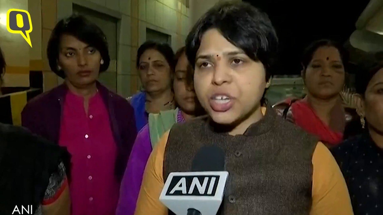 Social Activist Trupti Desai Leaves for Sabarimala