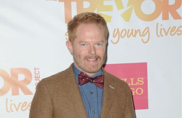 Jesse Tyler Ferguson wants to officiate Sarah Hyland's wedding