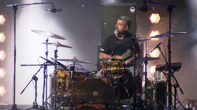 Pablo López hace vibrar a la audiencia en el Starlite Festival