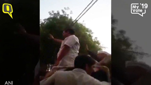 ARVIND KEJRIWAL SLAPS घळ दहू