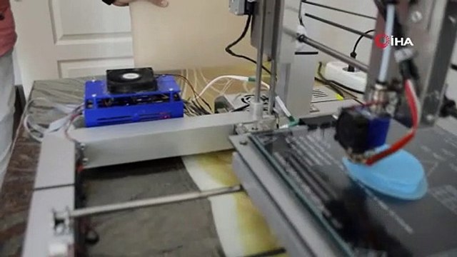 Geri dönüşüm parçalarından 3 boyutlu yazıcı üretti