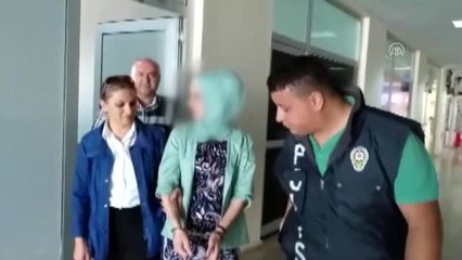 Uyuşturucu kuryesi kadın karnına sardığı 1,5 kilogram eroinle yakalandı