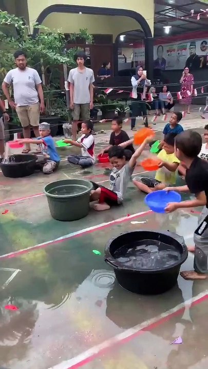 C’était un moment de rire pour ce petit garçon