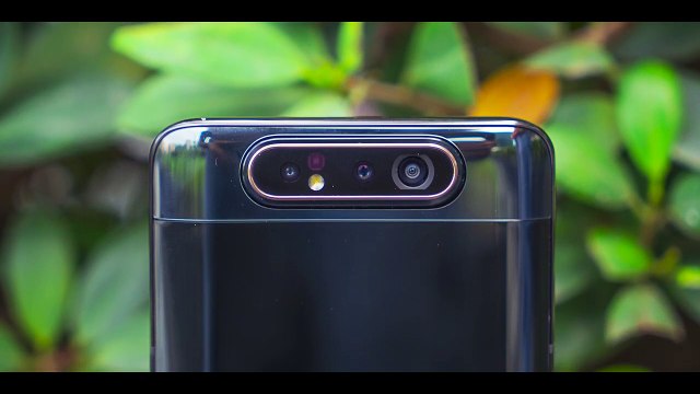 Samsung Galaxy A80 unboxing, hands-on review- this Galaxy can rotate!