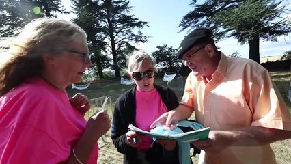 Ardèche: à Berzème, les champions du béret sont rois