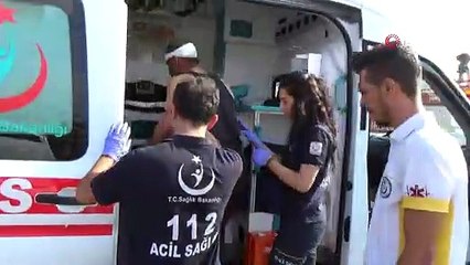 İşçi servisi ile kamyon çarpıştı: 15 yaralı