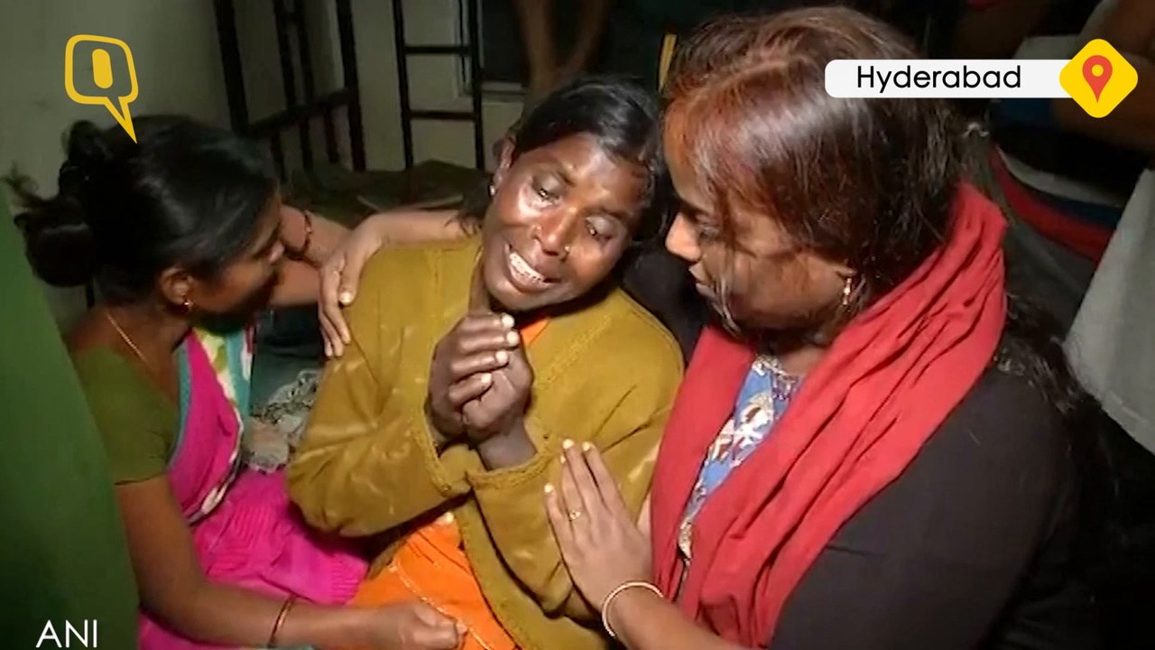 Students of Osmania University Protest After Ba...