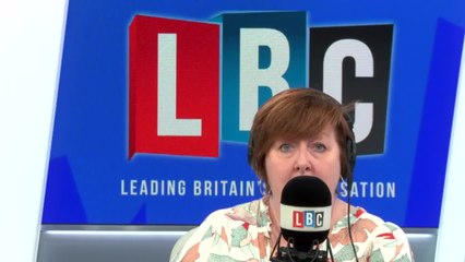 Police Officer Used CS Spray On A Man Shockingly It Had No Effect