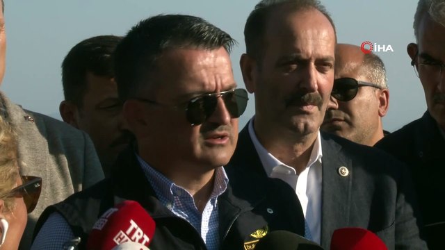 Bakan Pakdemirli:'Uçakları konu etmenin sadece birtakım siyasetçiler tarafından siyasi rant elde etmeninin peşinde olduğunun göstergesidir'