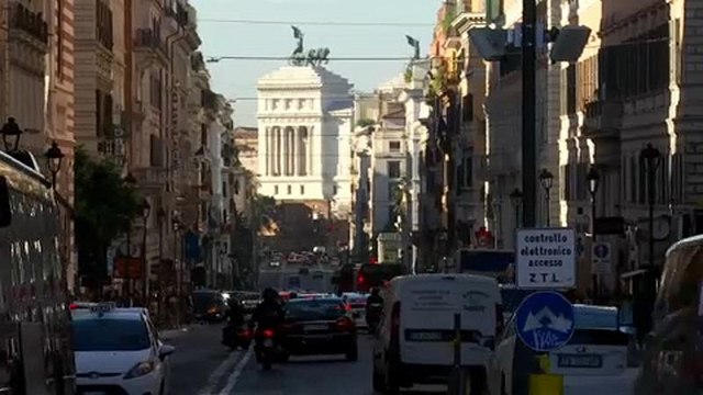 Yπό πίεση η ιταλική οικονομία