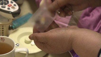 "5개 이상 약물 복용 노인, 사망 위험 25% 증가" / YTN