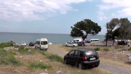 Denizde kaybolan iki kişi aranıyor