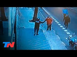 Un policía le pegó una patada, cayó y murió: la autopsia habla de fractura de cráneo