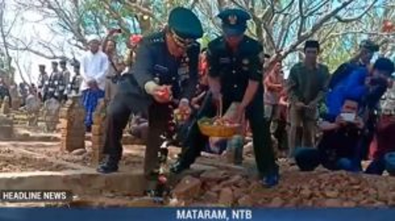 Jenazah Pratu Sirwandi Korban Penembakan KKB Dimakamkan di Lombok