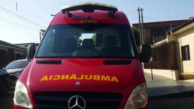 Homem sofre queda de escada e precisa de atendimento do Siate