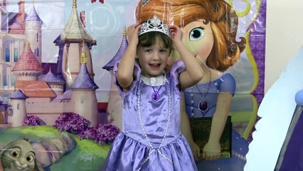 Disney Junior  - Princesinha Sofia - Brinquedos e ovo Surpresa