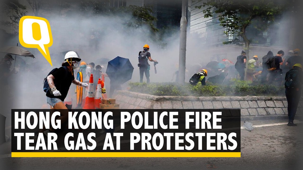 Hong Kong Police Fire Tear Gas, Rubber Bullets at Protesters