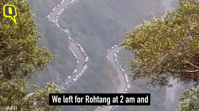 Traffic Jams Bring Tourists’ Hill Station Plans to Screeching Halt