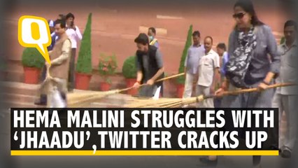 Скачать видео: Hema Malini’s Nimbus 2000: Twitterati on Her Swachh Bharat Abhiyan