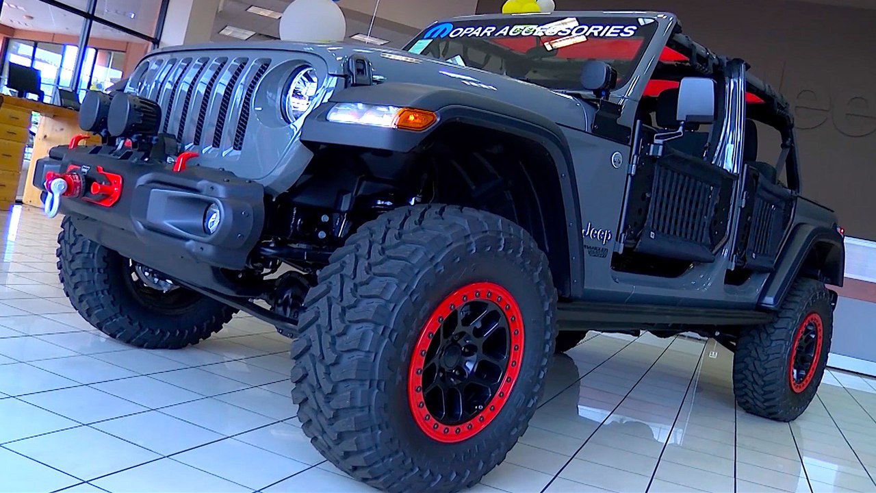 See the New 2019 Jeep Wrangler at York Dodge Chrysler Jeep Ram