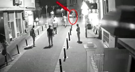 Kadıköy'deki kayyum protestosunda esnafı bıçaklayan zanlı HDP binasında yakalandı