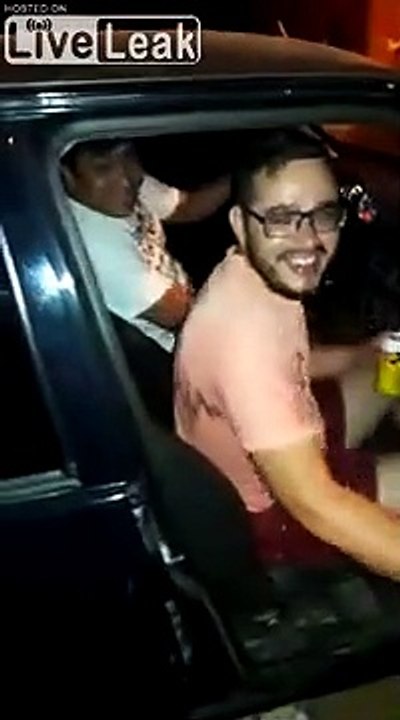 Conduire ivre ? Ils font 10m et tombent dans le fossé en voiture !