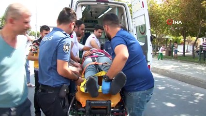 -  Motosikletli kurye köpekten kaçarken canından oluyordu