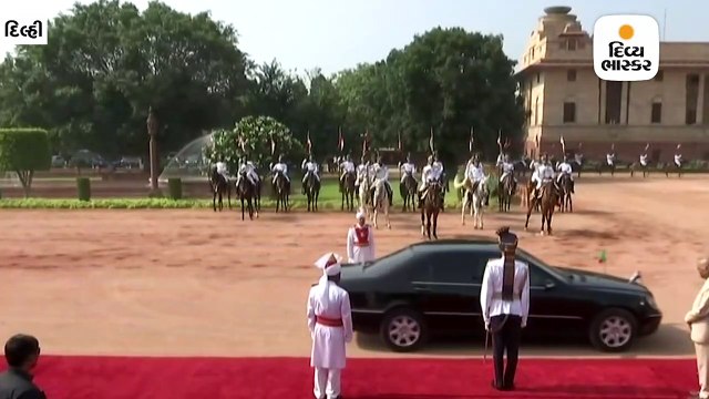 ઝાંબીયાના રાષ્ટ્રપતિ એડગર ચાગ્વા લુંગૂએ રાષ્ટ્રપતિ અને પીએમ મોદી સાથે મુલાકાત કરી