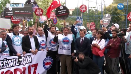 Memur-Sen’liler Boş Cüzdanlarıyla Eylem Yaptı