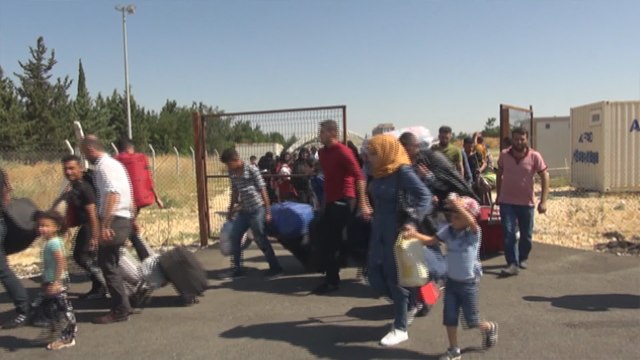 Süleyman Soylu açıkladı! Kayıt dışı Suriyelilerin gidiş süresi uzatıldı
