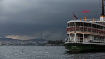 İstanbul'da gökyüzünü kara bulutlar kapladı