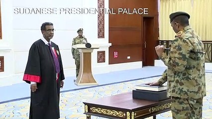 الفريق عبد الفتاح برهان يؤدي اليمين رئيسا للمجلس السيادي