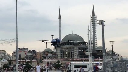 Taksim Meydanı'nda polis drone'u test edildi