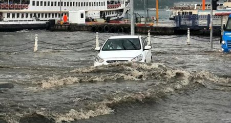 AKOM'dan İstanbul'da beklenen sağanak yağış hakkında açıklama!
