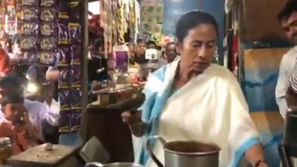 ചായക്കപ്പ്  പിടിച്ചു  വാങ്ങി ചായ  ഉണ്ടാക്കി മമത | Oneindia Malayalam