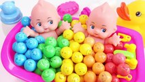 Learn Colors Bubble Gum Twin Baby Doll Bath Time and Ice Cream Cups Surprise Toys Video