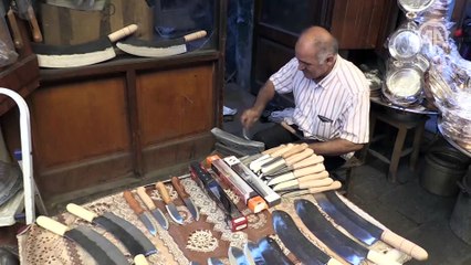 Bıçakçılarda 'kurban' mesaisi